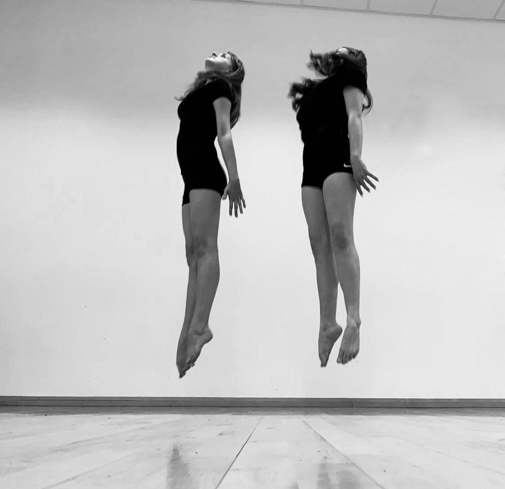 Double jump no midriff