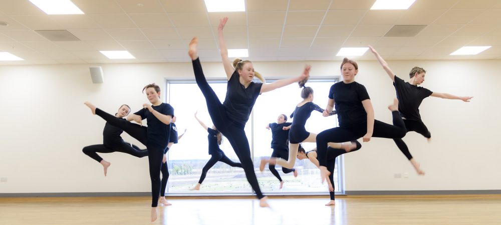DNS Elgin 76336DNS Dance North Youth Company