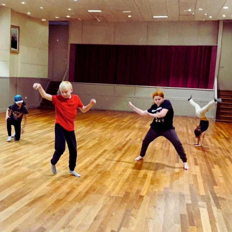 DO: Autumn Creativity 2025 Fochabers DO: Autumn Creativity 2025 Fochabers